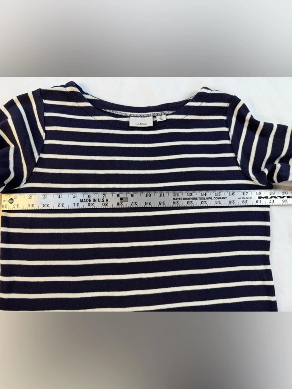 L.L. Bean Navy and Cream Classic Mariner Shirt 3/4 Sleeves Size Medium - Picture 4 of 8